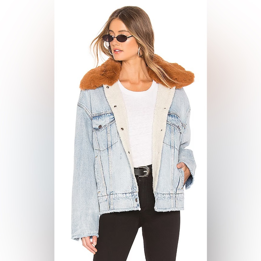 Levi’s oversized Sherpa trucker jacket